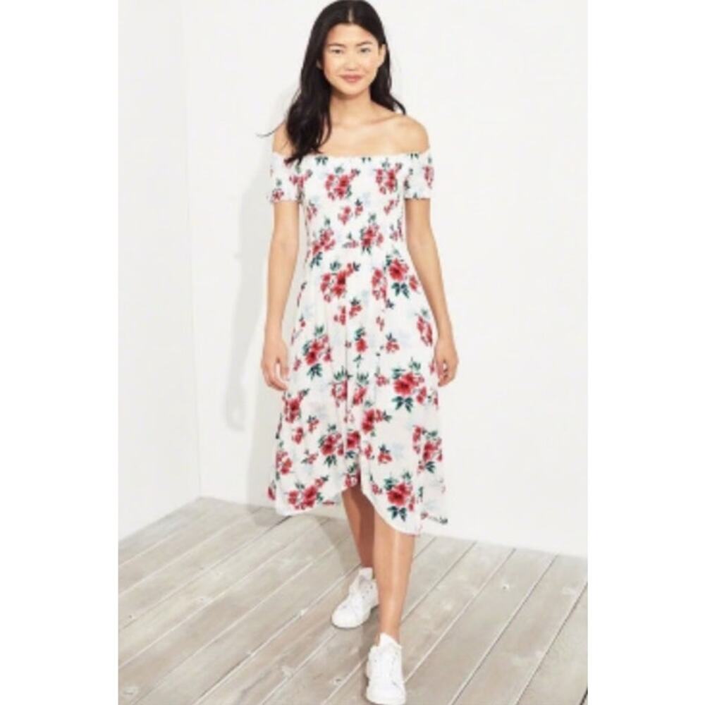 Hollister NWT 100% Viscose Floral Off Shoulder Smocked Faux Wrap Midi Dress Sz M